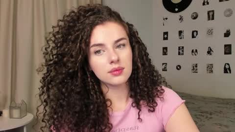Snapshot of brookchills chatting on October 4, 7:17 am Brook  Help me collect 100 reactions  online show from October 4, 7:17 am