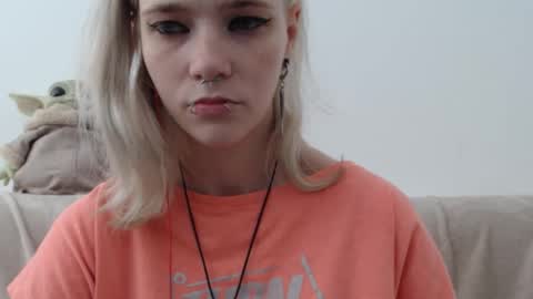 Snapshot of brookewylde_20 chatting on September 20, 10:16 am brookewylde_20 online show from September 20, 10:16 am