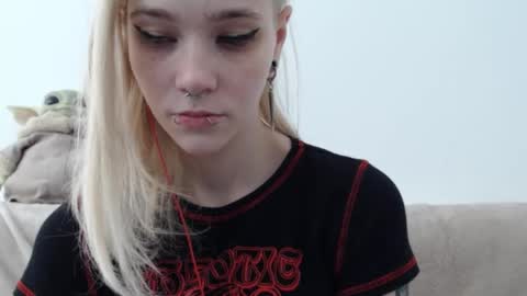 brookewylde_20 online show from March 1, 11:12 am