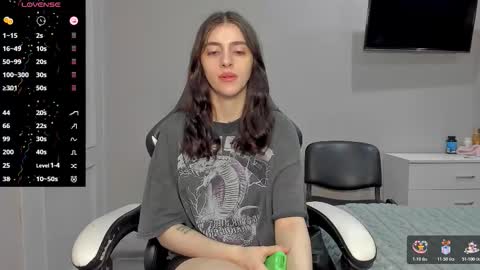 broosnica1 online show from October 28, 9:13 am