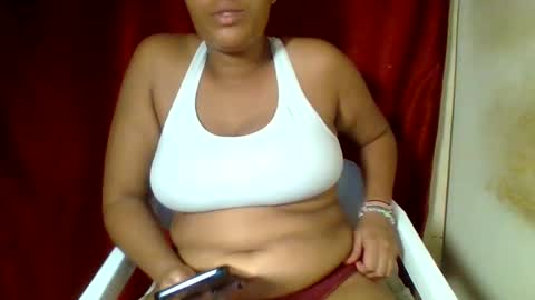 brown_lv online show from January 4, 8:16 pm