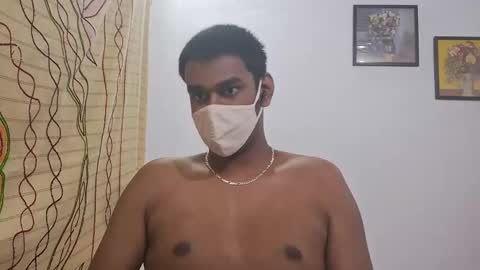 Snapshot of brownguy2505 chatting on November 28, 11:35 am brownguy2505 online show from November 28, 11:35 am