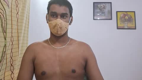 Snapshot of brownguy2505 chatting on November 30, 8:40 am brownguy2505 online show from November 30, 8:40 am