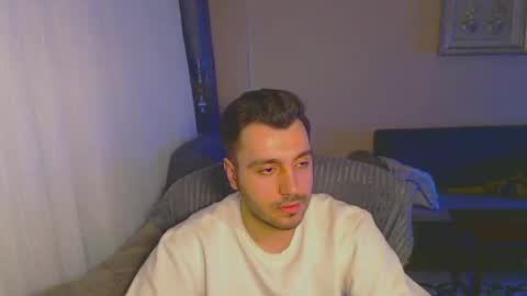 Snapshot of brownhaiir chatting on February 28, 4:53 pm brownhaiir online show from February 28, 4:53 pm