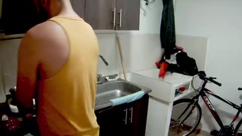Snapshot of bruce_bigg chatting on September 12, 9:48 pm Bruce online show from September 12, 9:48 pm