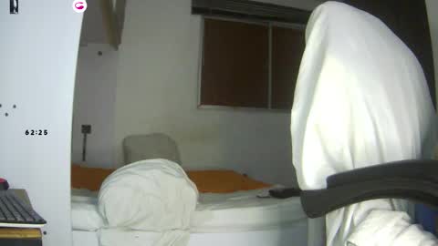 Snapshot of bruce_bigg chatting on November 5, 8:36 am Bruce online show from November 5, 8:36 am