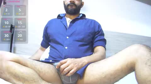 Snapshot of bruce_bigg chatting on November 25, 10:10 pm Bruce online show from November 25, 10:10 pm