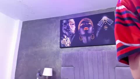 Snapshot of bruce_hans chatting on February 17, 11:34 am Bruce Hans online show from February 17, 11:34 am