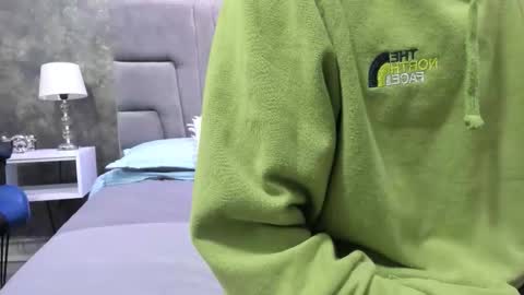 Snapshot of bruce_hans chatting on September 13, 11:32 am Bruce Hans online show from September 13, 11:32 am