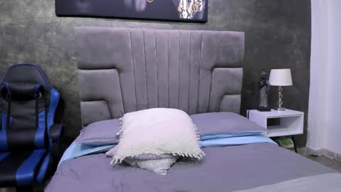 Snapshot of bruce_hans chatting on September 16, 11:44 am Bruce Hans online show from September 16, 11:44 am