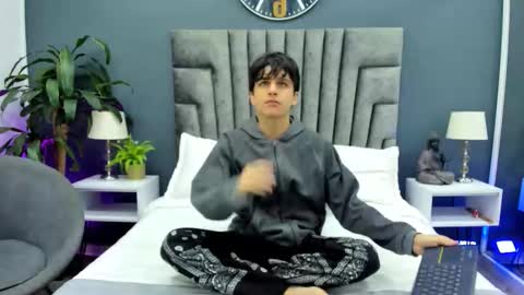 Snapshot of bruce_hans chatting on September 30, 11:48 am Bruce Hans online show from September 30, 11:48 am