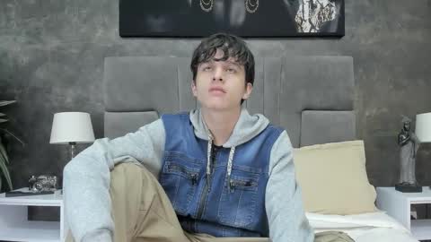 Snapshot of bruce_hans chatting on October 12, 11:42 am Bruce Hans online show from October 12, 11:42 am