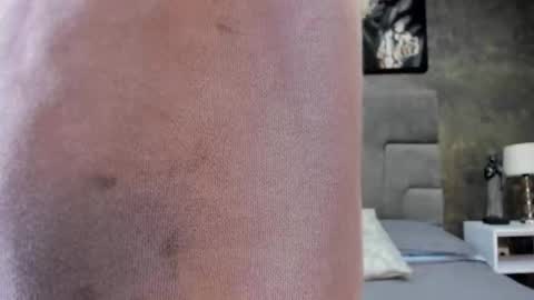 Snapshot of bruce_hans chatting on October 18, 11:33 am Bruce Hans online show from October 18, 11:33 am