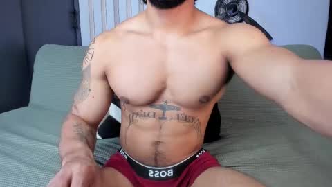 Snapshot of bruce_roldan chatting on March 7, 12:26 am bruce roldan online show from March 7, 12:26 am