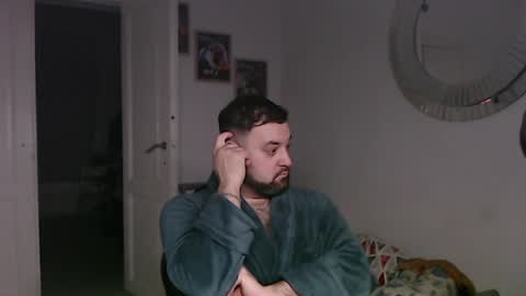 Bruce online show from December 20, 5:18 pm