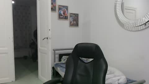 Bruce online show from January 5, 7:17 pm