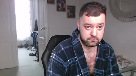 Bruce online show from February 3, 10:36 am