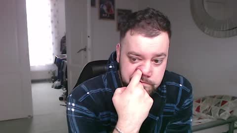 Bruce online show from February 6, 1:43 pm