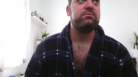 Bruce online show from April 26, 7:06 am