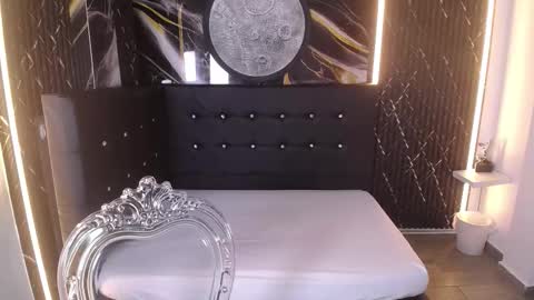 Bruja SCarlata online show from October 7, 10:12 am