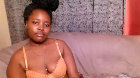 brunette_naturalbeauty online show from January 16, 7:34 am