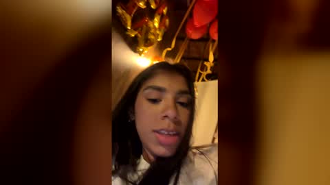 SARAH  online show from January 7, 3:42 am