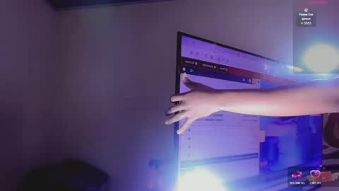  ChannelR  online show from April 22, 11:01 am