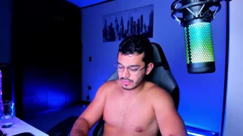 Snapshot of bruno_diaz31 chatting on December 3, 4:58 am Bruno online show from December 3, 4:58 am