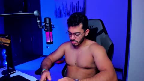 Snapshot of bruno_diaz31 chatting on October 13, 1:11 pm Bruno online show from October 13, 1:11 pm