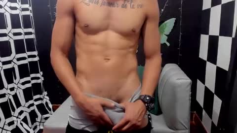 Snapshot of brunocuttie94 chatting on February 2, 6:53 pm Join my fan club here 150 tokens a month online show from February 2, 6:53 pm