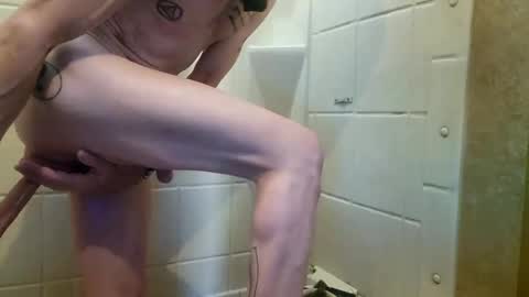 Steve... aka SkinnieDippin aka TimberTramp online show from January 28, 9:40 pm