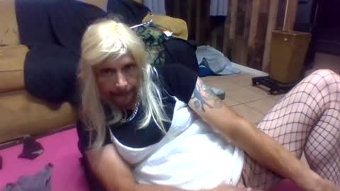 Snapshot of brutal3anddone chatting on September 12, 7:19 am brutal3anddone online show from September 12, 7:19 am