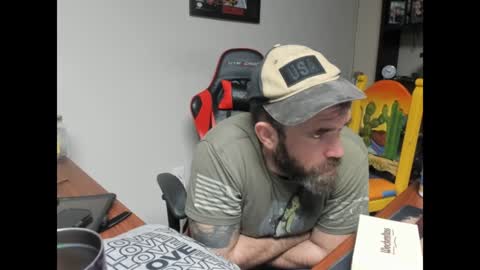 Snapshot of brutalmaster1983 chatting on December 5, 5:15 am BRUTALMASTER1983 online show from December 5, 5:15 am