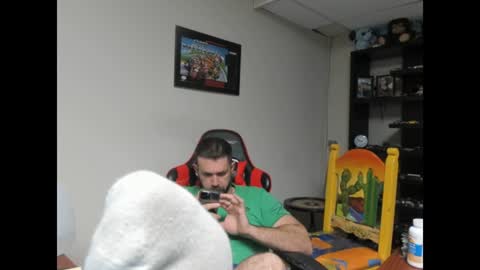 Snapshot of brutalmaster1983 chatting on December 7, 6:32 am BRUTALMASTER1983 online show from December 7, 6:32 am