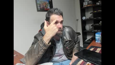 Snapshot of brutalmaster1983 chatting on December 31, 5:22 am BRUTALMASTER1983 online show from December 31, 5:22 am