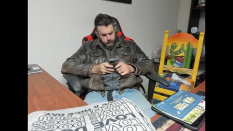 Snapshot of brutalmaster1983 chatting on January 14, 7:11 pm BRUTALMASTER1983 online show from January 14, 7:11 pm