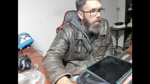 Snapshot of brutalmaster1983 chatting on November 29, 5:10 am BRUTALMASTER1983 online show from November 29, 5:10 am