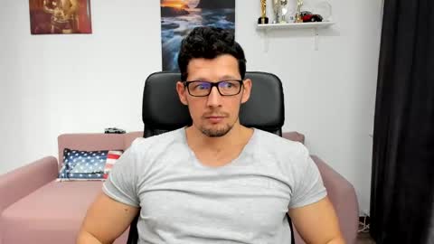 Snapshot of brutusk1 chatting on January 3, 3:22 pm Brutus K online show from January 3, 3:22 pm