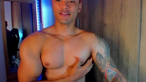 Snapshot of bryan_boy_ chatting on December 21, 3:42 pm bryan online show from December 21, 3:42 pm