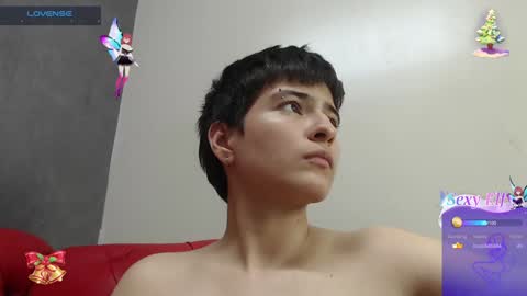 Snapshot of bryce_evans chatting on December 13, 8:15 pm B R Y C E  online show from December 13, 8:15 pm