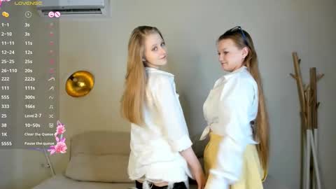 Mary Please help us to reach 120 thumbs up online show from December 10, 5:28 am