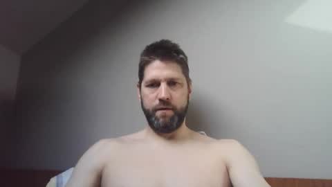 bubblebee1982 online show from March 6, 7:49 am