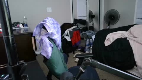 BubblebuttBdn online show from September 29, 6:40 am