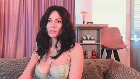 MayaCroft online show from February 27, 11:20 am