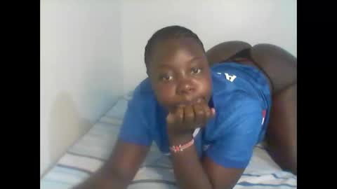 bubbly_ass30 online show from January 15, 4:33 pm