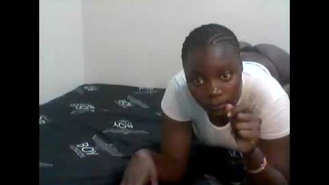 bubbly_ass30 online show from January 16, 6:45 pm