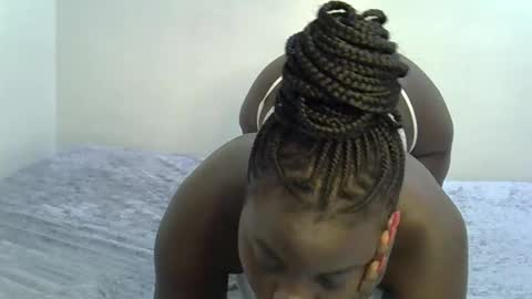 bubbly_ass30 online show from February 28, 5:30 am