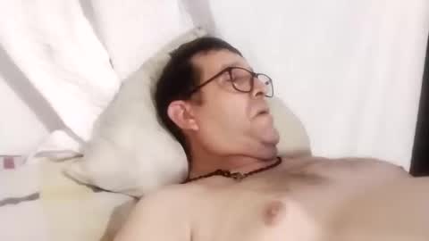 Snapshot of buchs32 chatting on October 15, 4:45 am buchs32 online show from October 15, 4:45 am