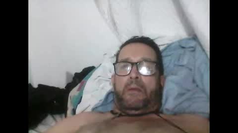 Snapshot of buchs32 chatting on November 1, 4:25 am buchs32 online show from November 1, 4:25 am