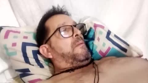 Snapshot of buchs32 chatting on November 12, 6:25 am buchs32 online show from November 12, 6:25 am